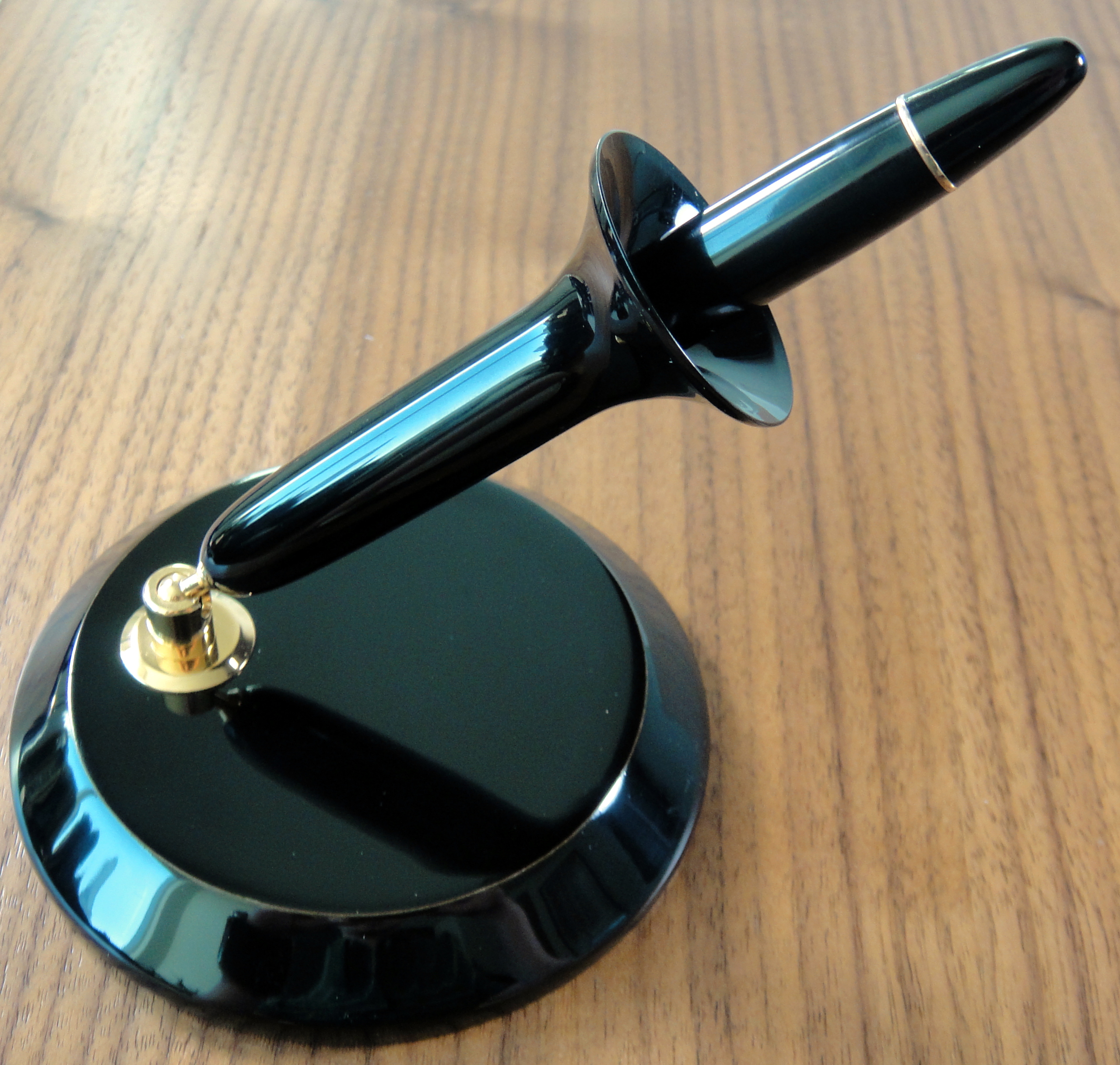 with 1950s Montblanc 146