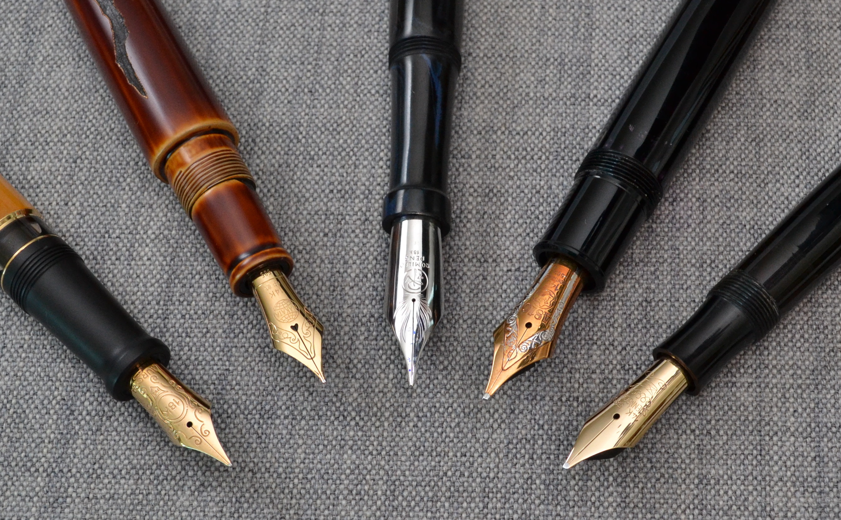 Left to right: Aurora Afrika, Nakaya Naka-ai Negoro Shiro-tamenuri, Romillo Essential No. 9, Montblanc 149 (early 70s), Soennecken 1 Extra